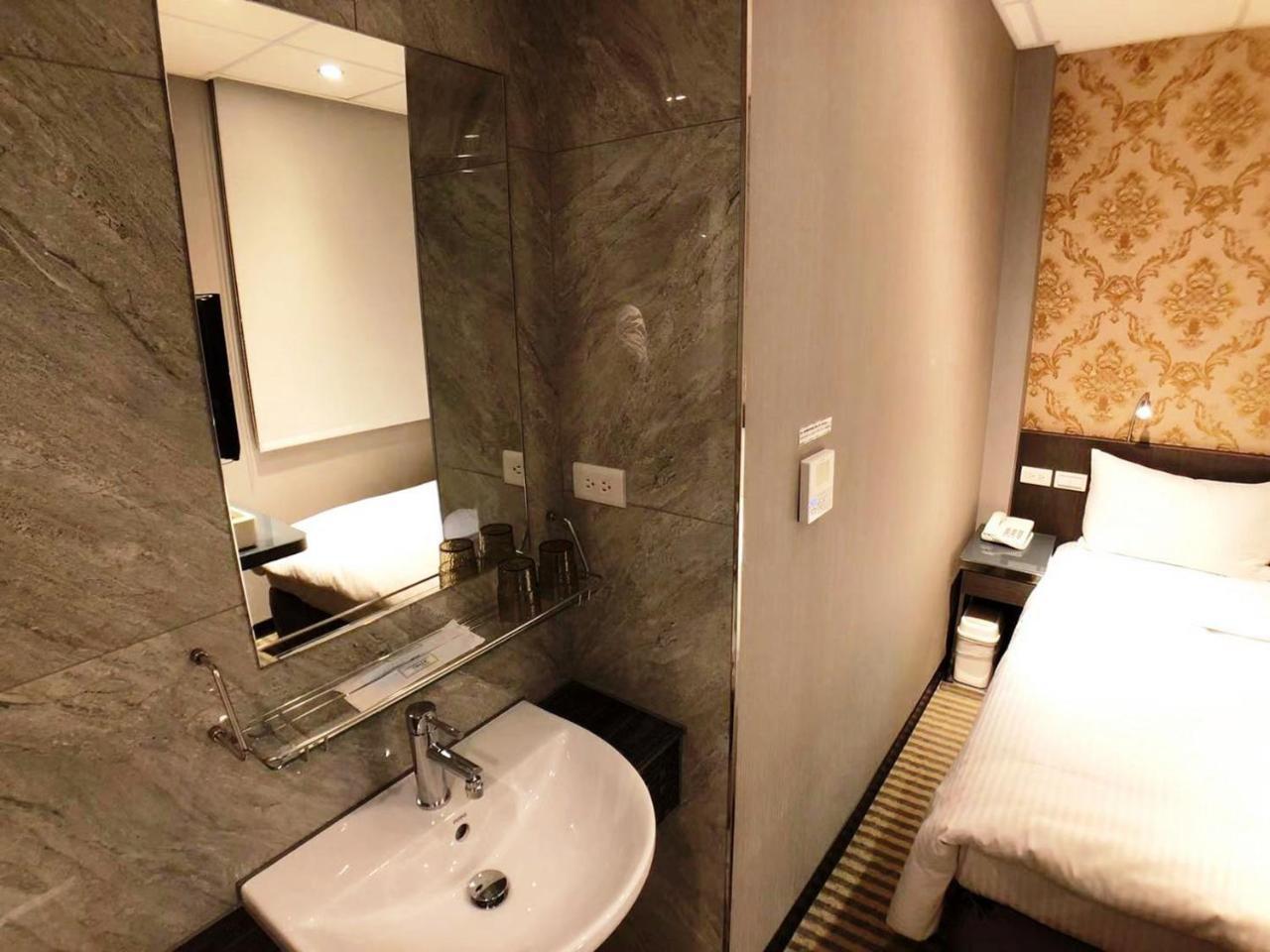 Red 13 Apartment Đài Bắc Ngoại thất bức ảnh