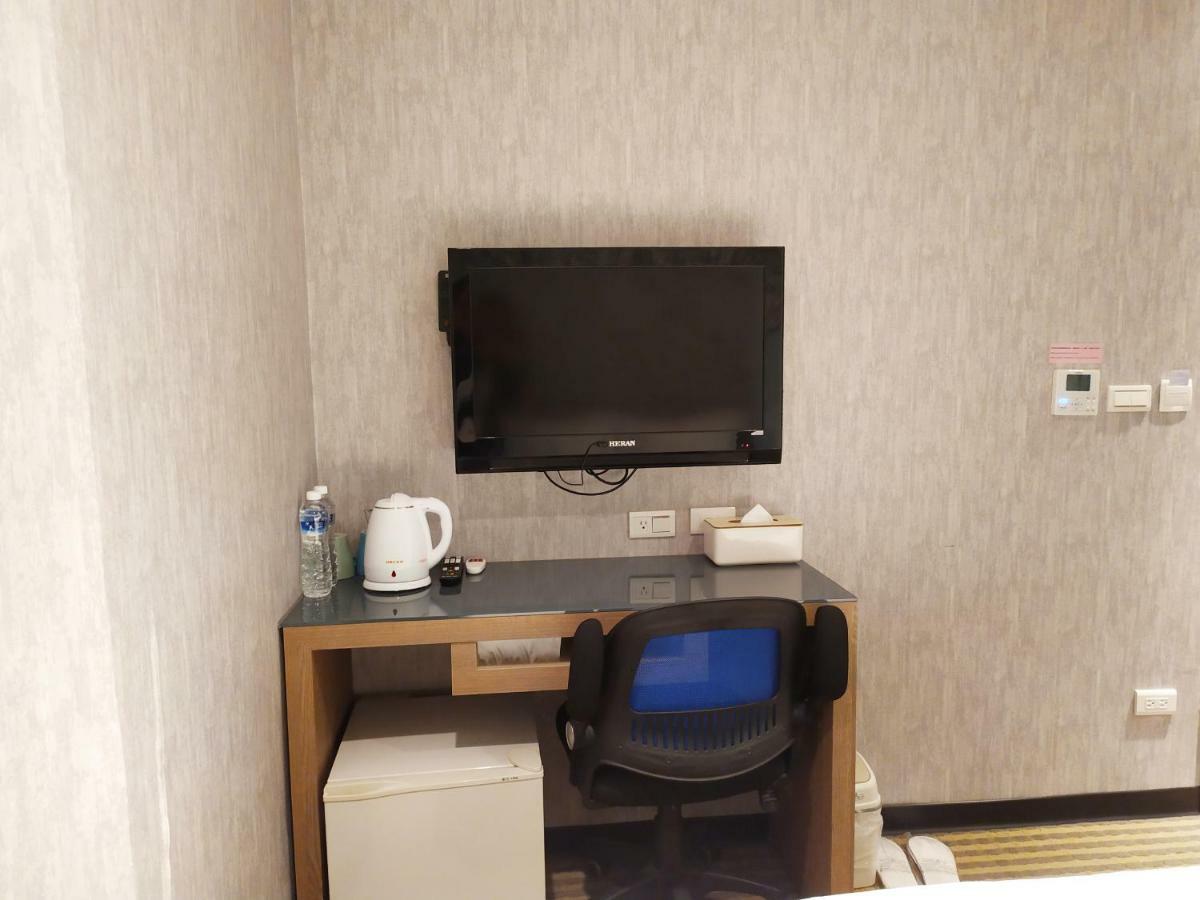 Red 13 Apartment Đài Bắc Ngoại thất bức ảnh
