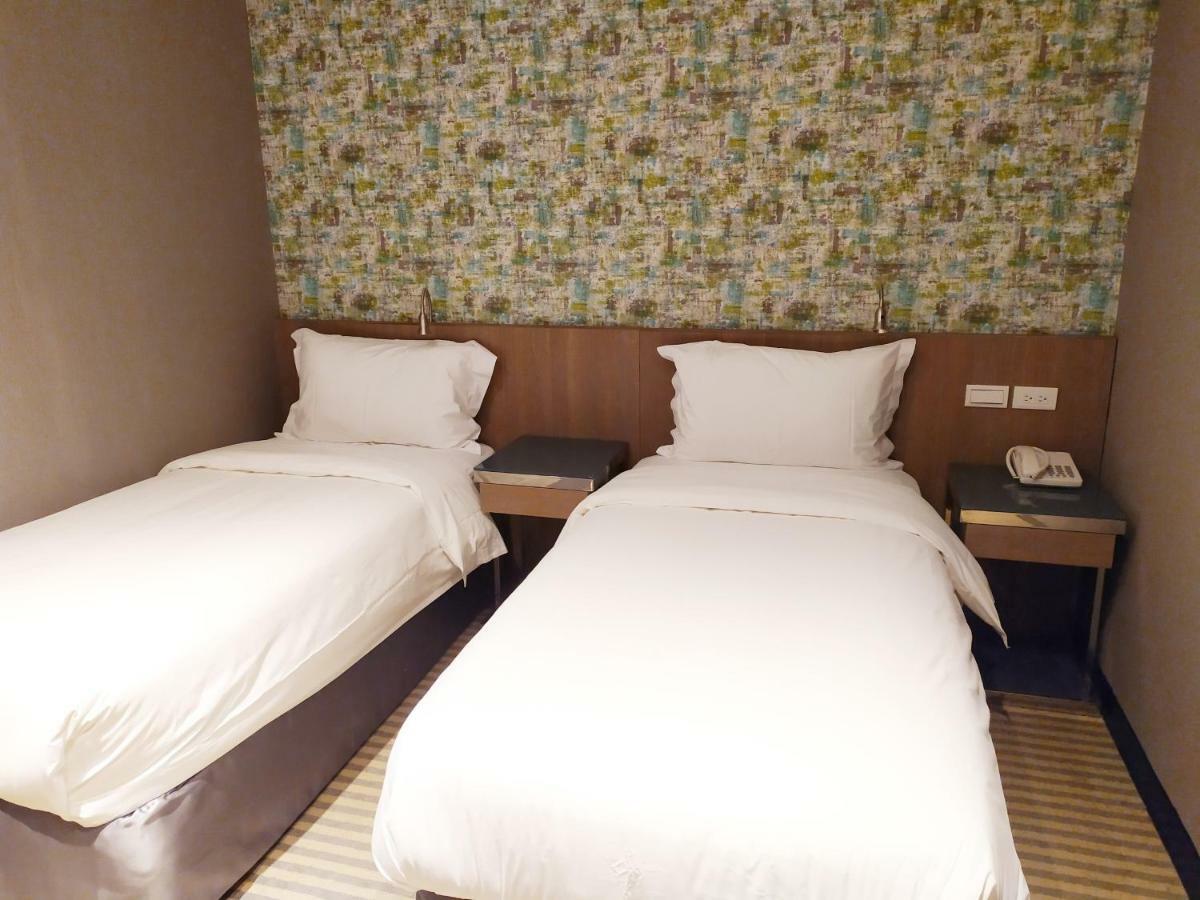Red 13 Apartment Đài Bắc Ngoại thất bức ảnh